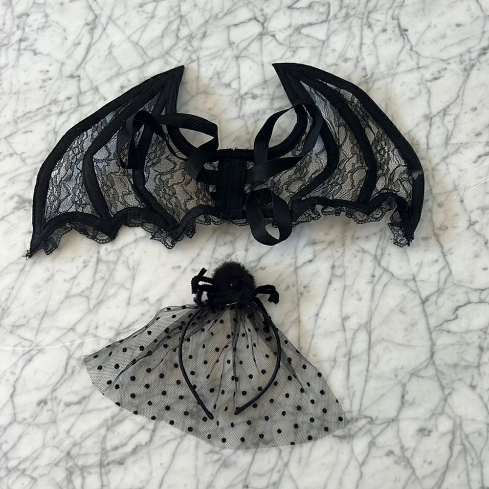 DISNEY VAMPIRINA Bat Wings and Spider Headband